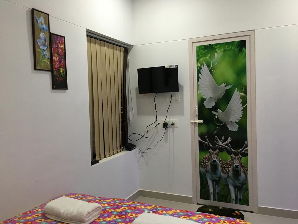 Rams Guest House Near Lulu Mall Thiruvananthapuram Екстериор снимка