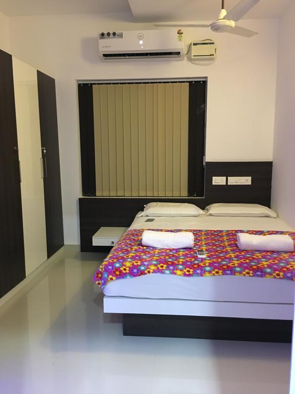 Rams Guest House Near Lulu Mall Thiruvananthapuram Екстериор снимка