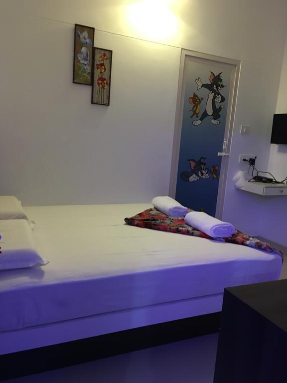 Rams Guest House Near Lulu Mall Thiruvananthapuram Екстериор снимка