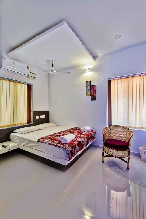 Rams Guest House Near Lulu Mall Thiruvananthapuram Екстериор снимка