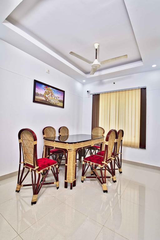 Rams Guest House Near Lulu Mall Thiruvananthapuram Екстериор снимка